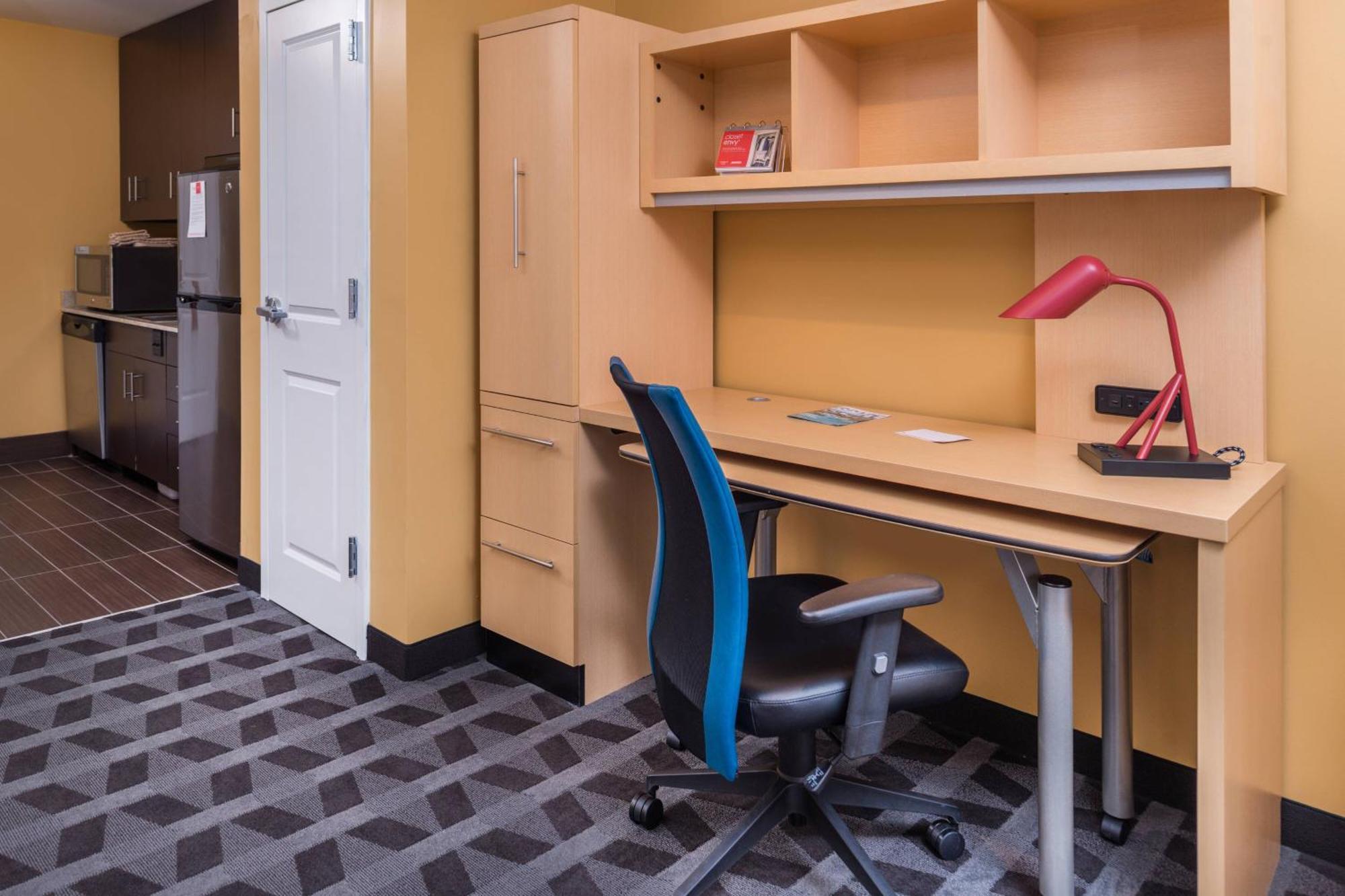 Towneplace Suites By Marriott New Hartford Екстер'єр фото