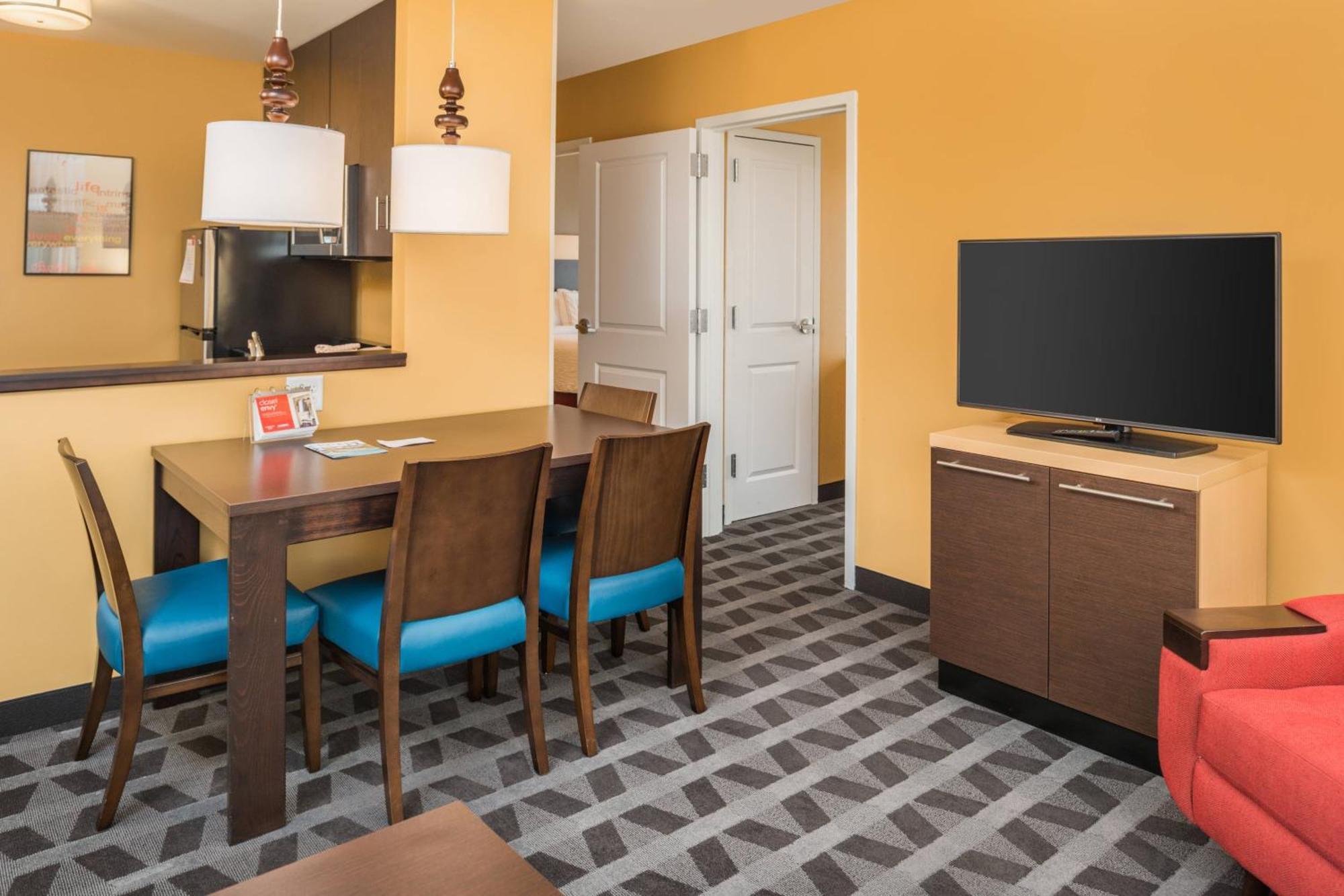 Towneplace Suites By Marriott New Hartford Екстер'єр фото