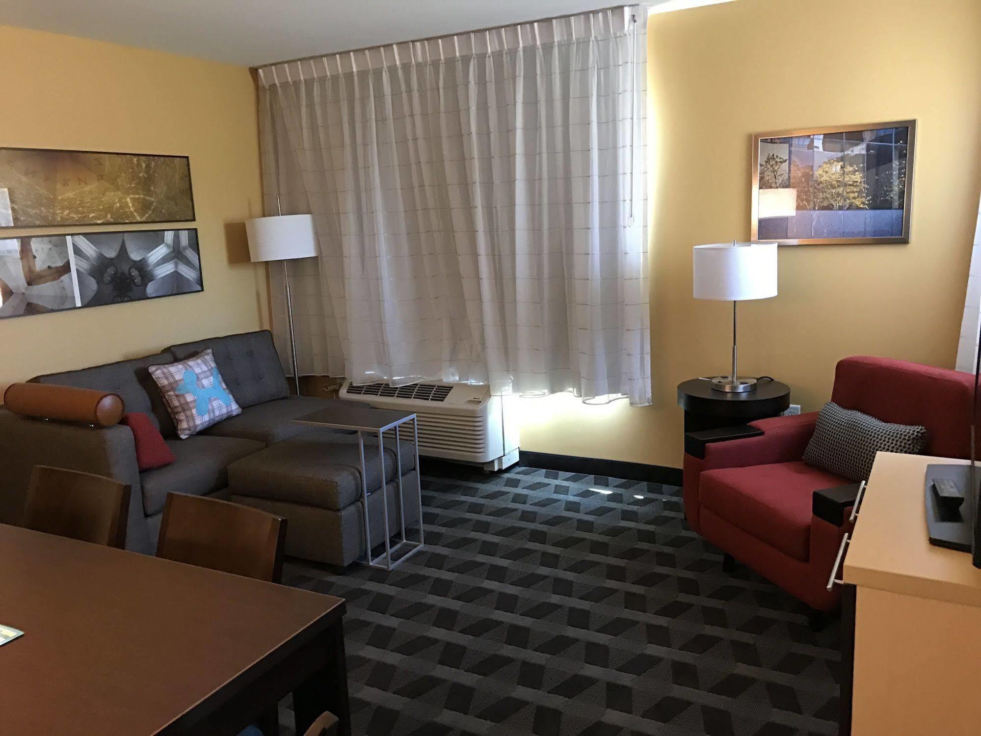 Towneplace Suites By Marriott New Hartford Екстер'єр фото