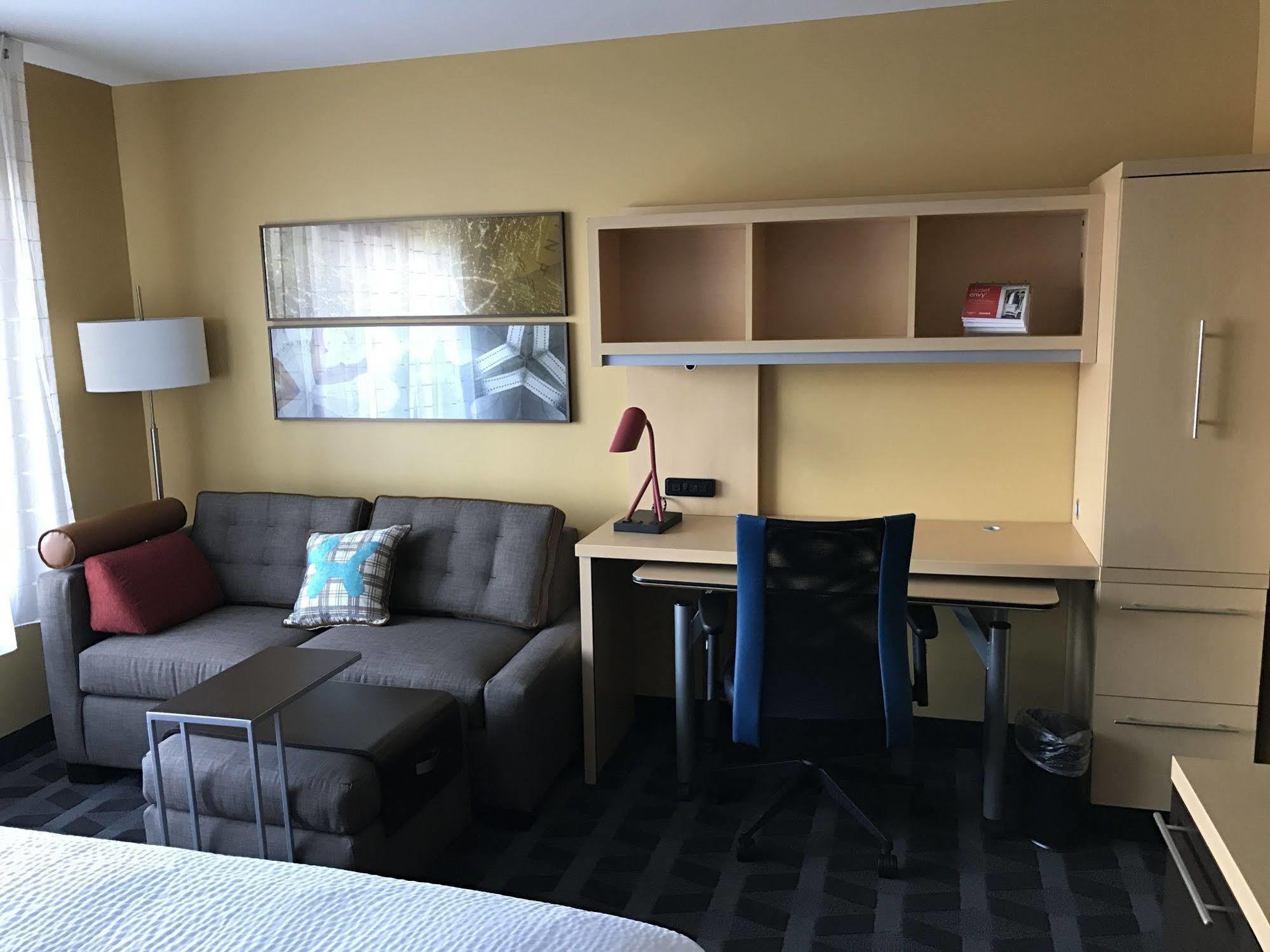 Towneplace Suites By Marriott New Hartford Екстер'єр фото