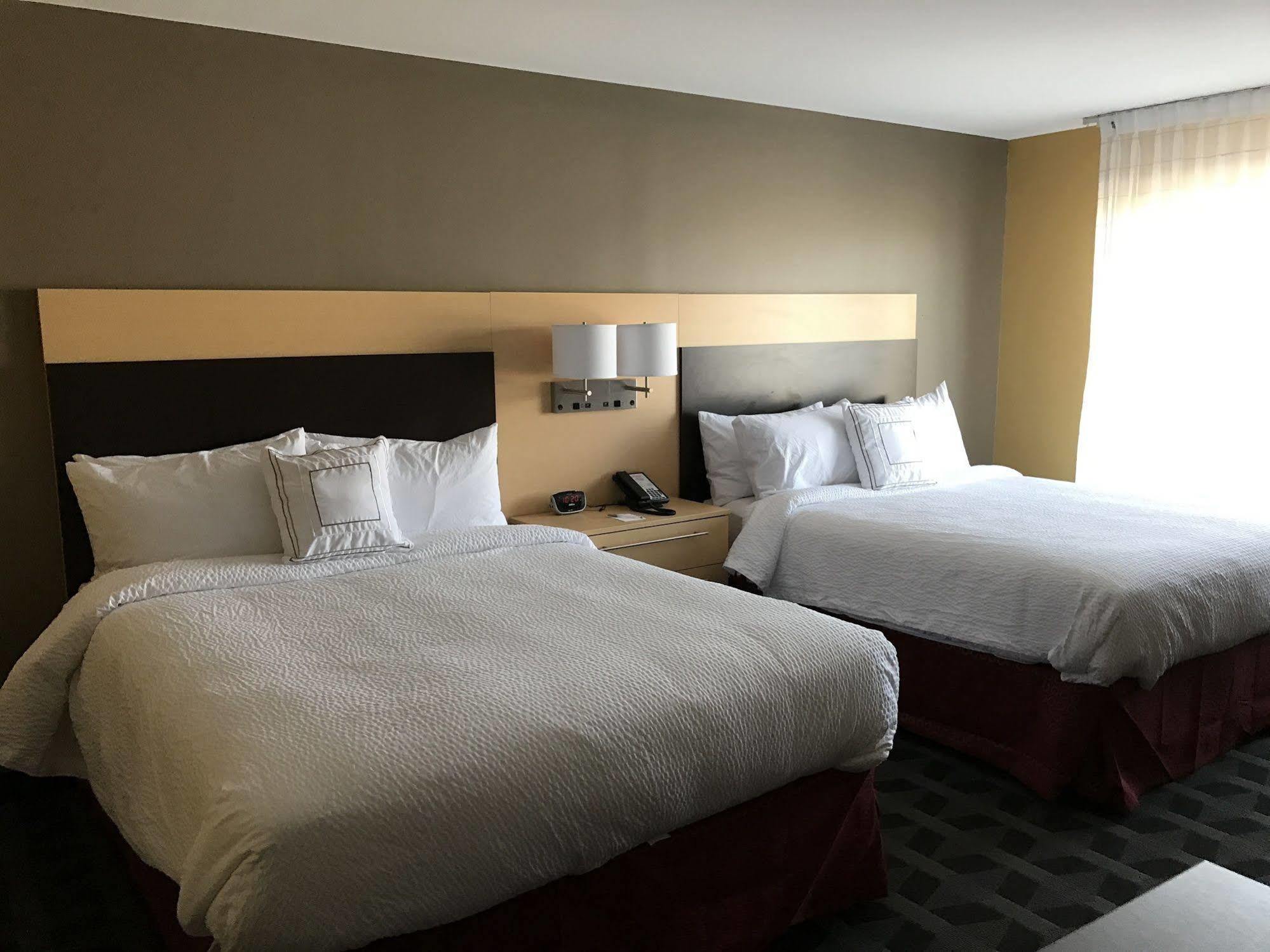 Towneplace Suites By Marriott New Hartford Екстер'єр фото