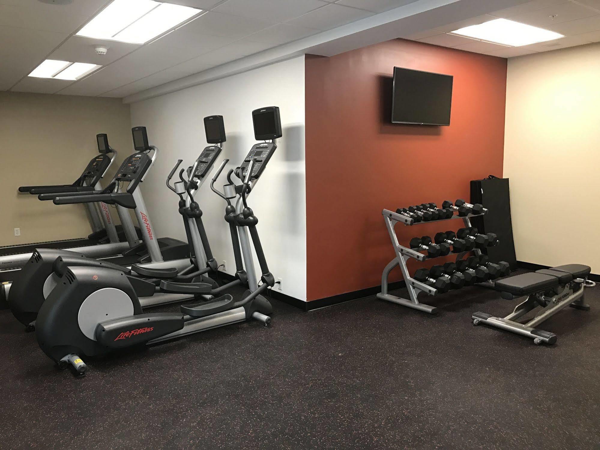 Towneplace Suites By Marriott New Hartford Екстер'єр фото